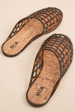 Load image into Gallery viewer, Darby Slip on Jellies | Torty
