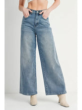 Load image into Gallery viewer, Jill High Rise Wide Leg Jeans
