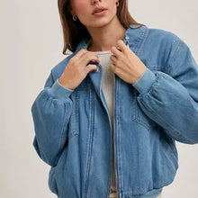 Load image into Gallery viewer, Faux Fur Detachable Jacket
